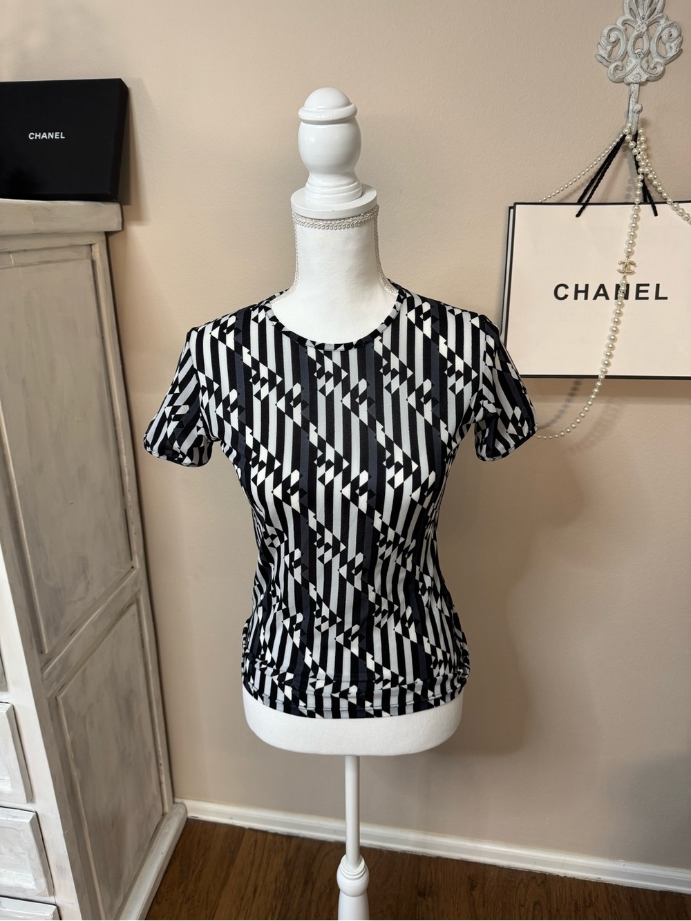 Fendi Black & White Geometric Short Sleeve Tee